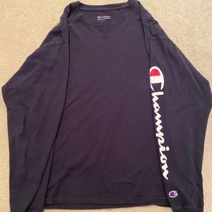 Long sleeve navy blue Champion T-Shirt